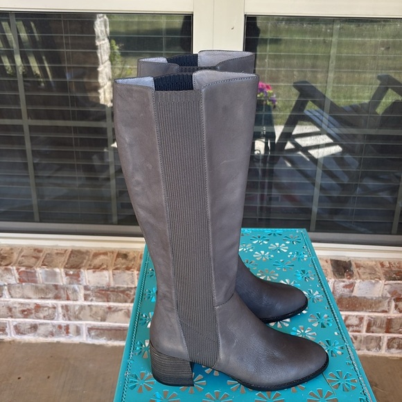 Eileen Fisher Destry Tall Stretch Insert Gray Leather Knee Boots - Picture 6 of 9